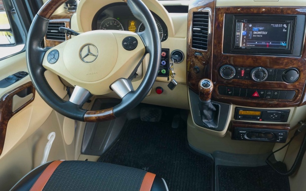 Autobusu noma MB 519